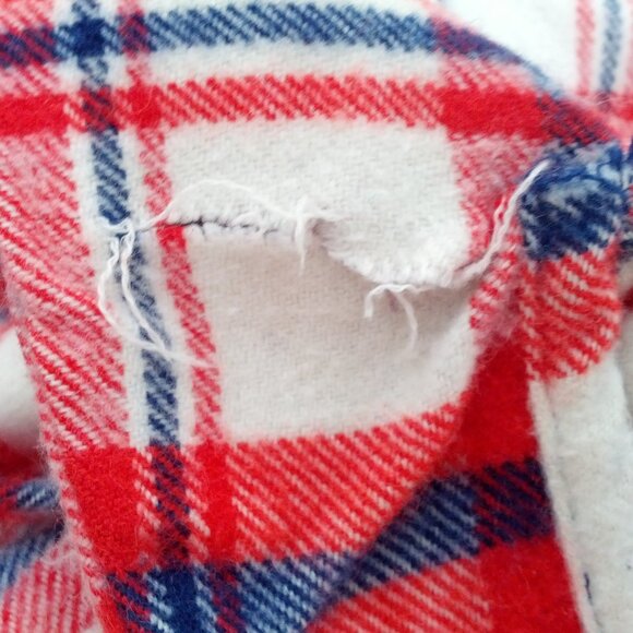 Vintage soft distressed red white blue plaid flannel long sleeve button shirt - Picture 9 of 11